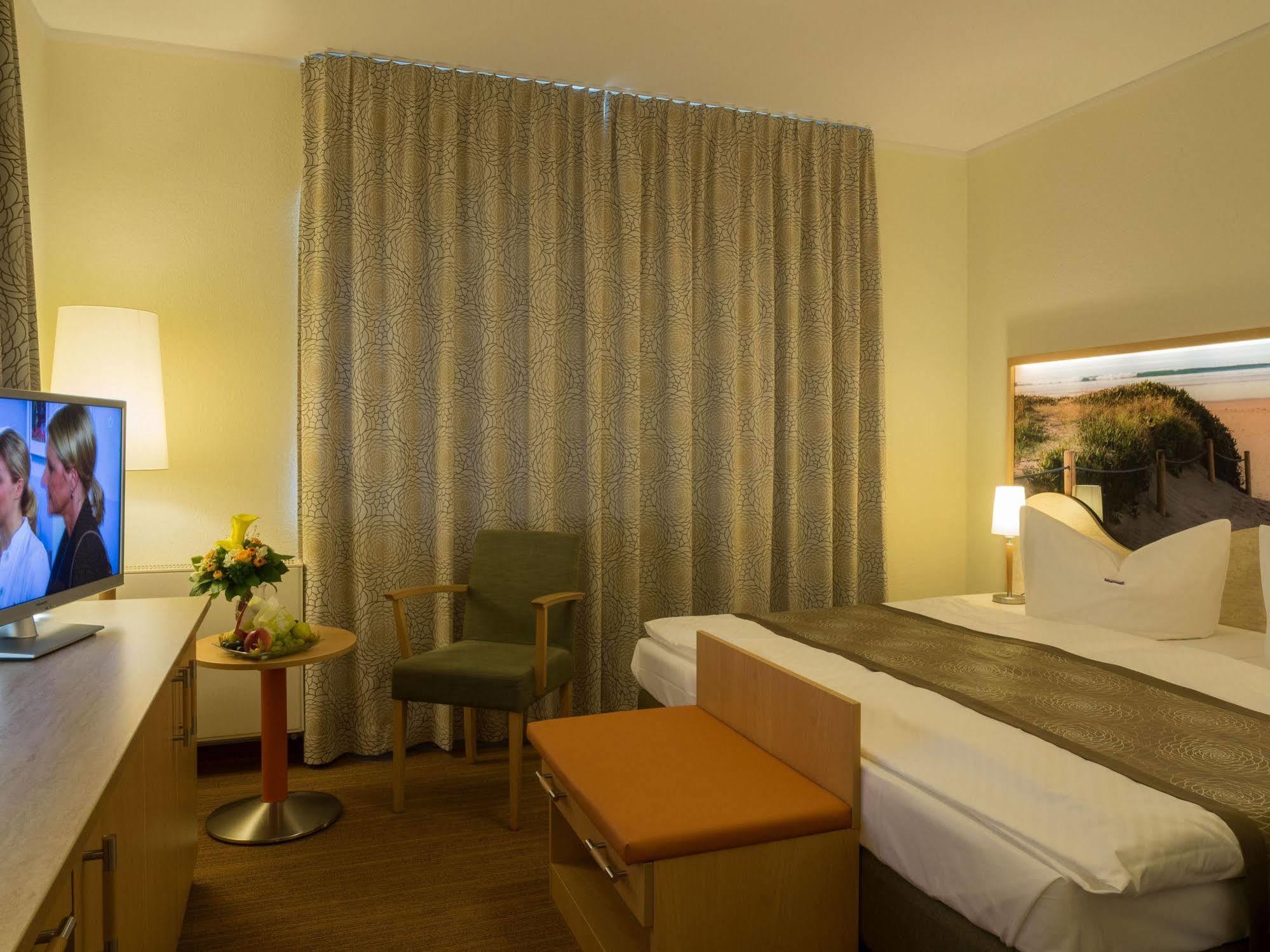 Hotel Edison Ostseebad Kühlungsborn Buitenkant foto